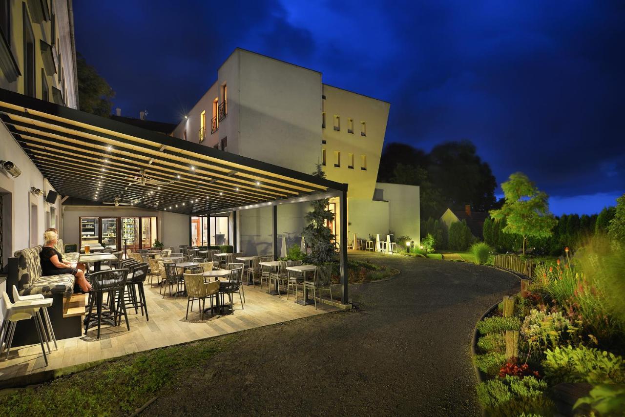 Chateau Loucen Garden Retreat Luaran gambar