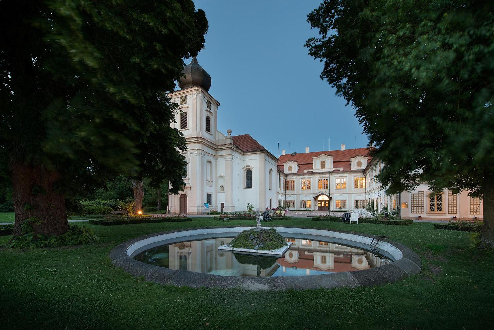 Chateau Loucen Garden Retreat Luaran gambar