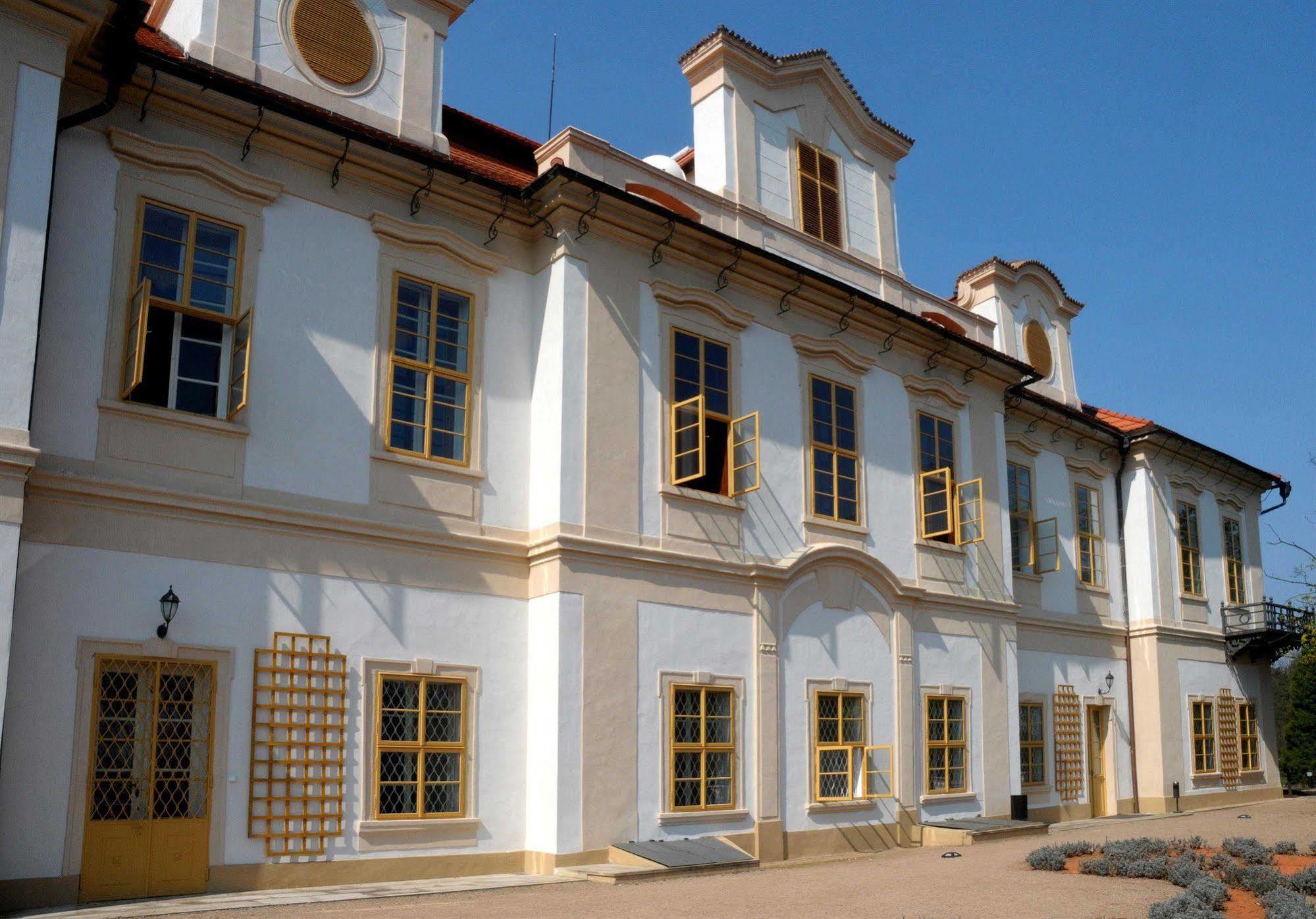 Chateau Loucen Garden Retreat Luaran gambar