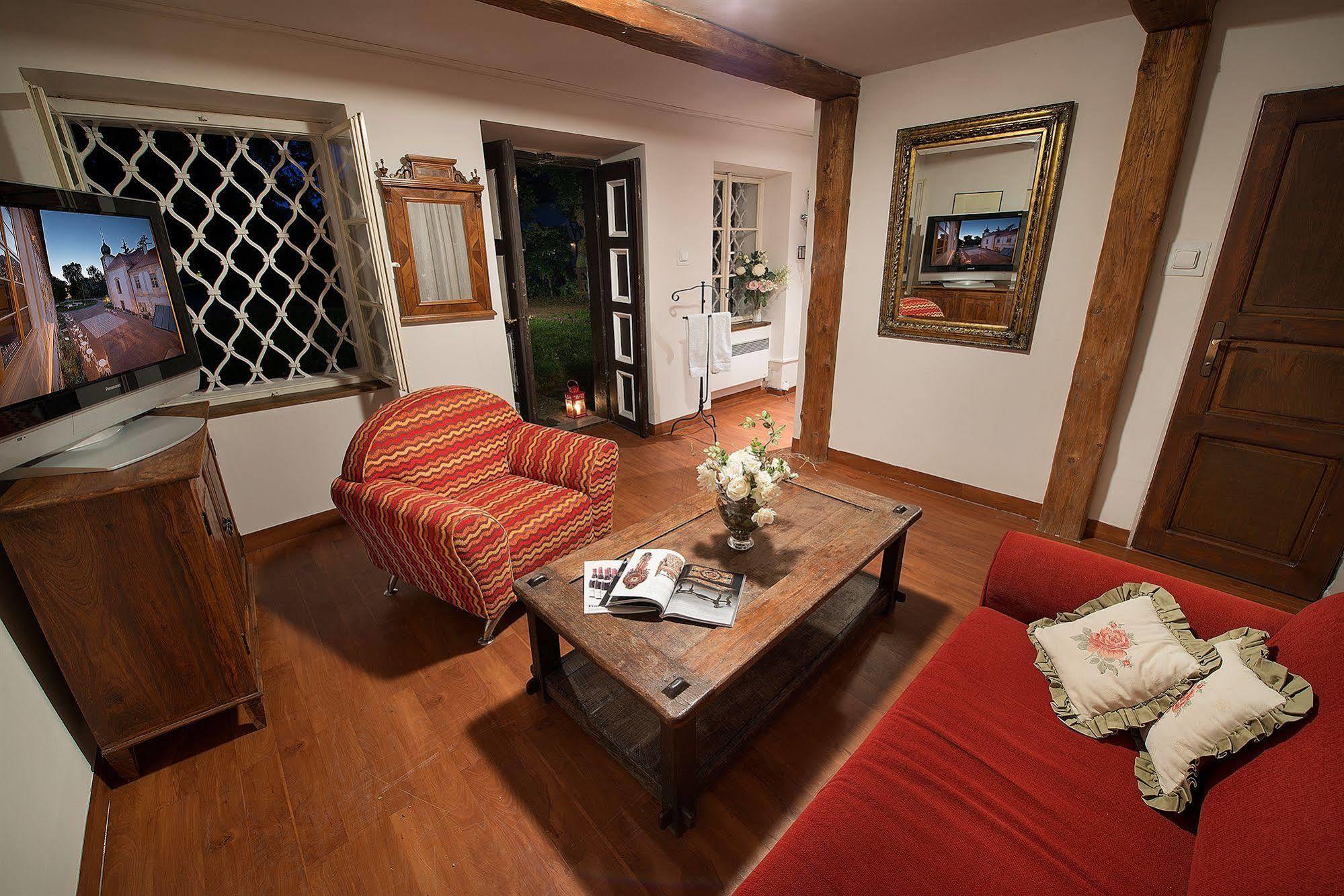 Chateau Loucen Garden Retreat Luaran gambar
