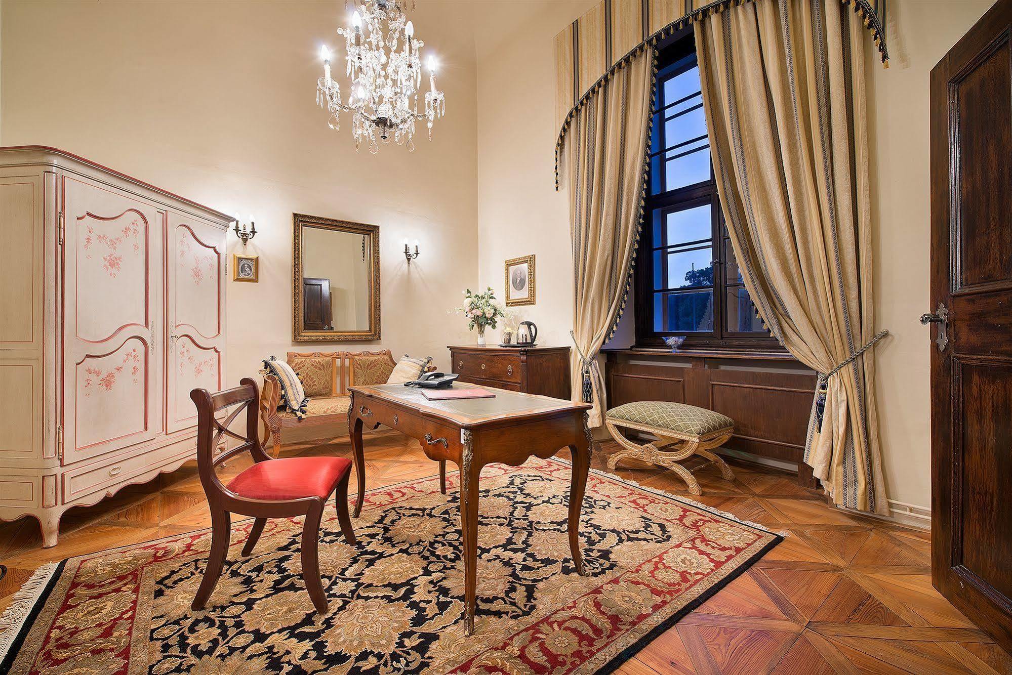 Chateau Loucen Garden Retreat Luaran gambar